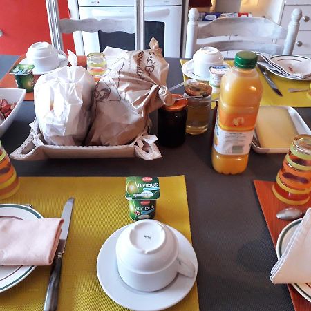 Chez Marie Bed & Breakfast Cercy-la-Tour Екстериор снимка